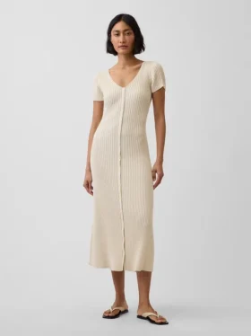 Vestido largo de jerséu acanalado con botones en la parte delantera