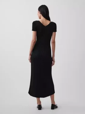 Vestido largo de jerséu acanalado con botones en la parte delantera