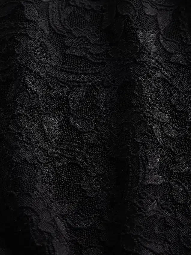 Vestido largo de materiales mixtos
