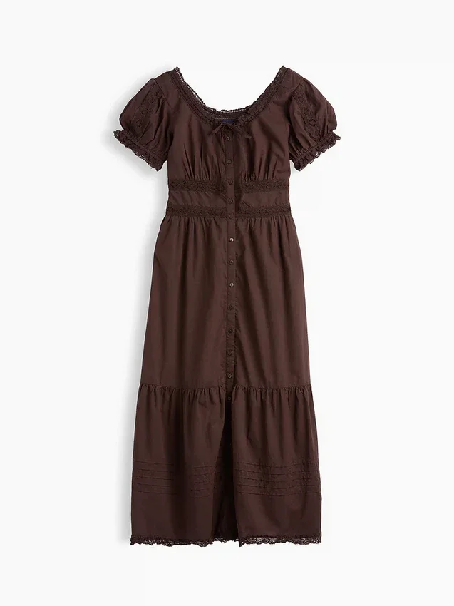 Vestido largo escalonado con cuello redondo y ribete de encaje