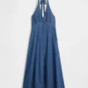 Vestido largo halter de vaquero con costuras