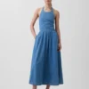 Vestido largo halter de vaquero con lazo en la espalda