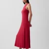 Vestido largo moderno con sujetador incorporado y canalé