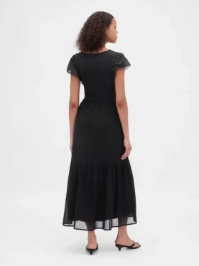 Vestido largo moderno con volantes de mezcla de tejidos