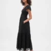 Vestido largo moderno con volantes de mezcla de tejidos