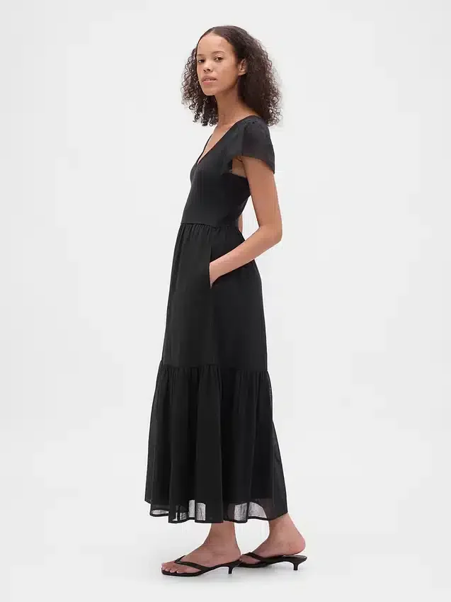 Vestido largo moderno con volantes de mezcla de tejidos