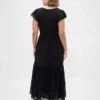 Vestido largo moderno con volantes de mezcla de tejidos