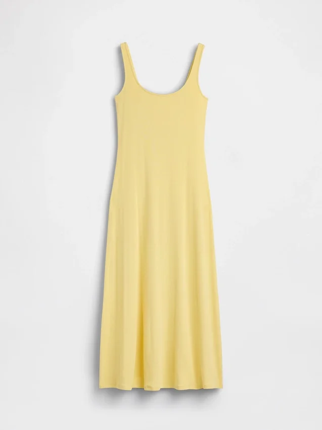 Vestido largo moderno de cuello cuadrado con canalé