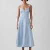 Vestido largo tipo corsé con costuras de denim