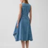 Vestido midi de denim con bajo en forma de pañuelo