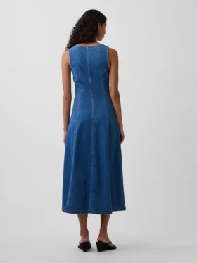 Vestido midi de denim con cremallera frontal y costuras