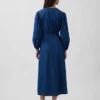 Vestido midi de vaquero con cintura de parches