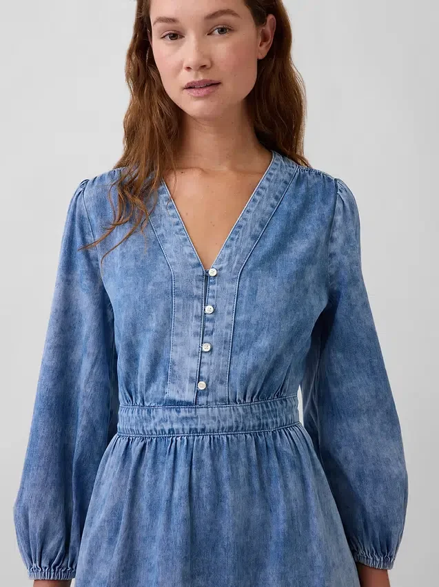 Vestido midi de vaquero con cintura de parches
