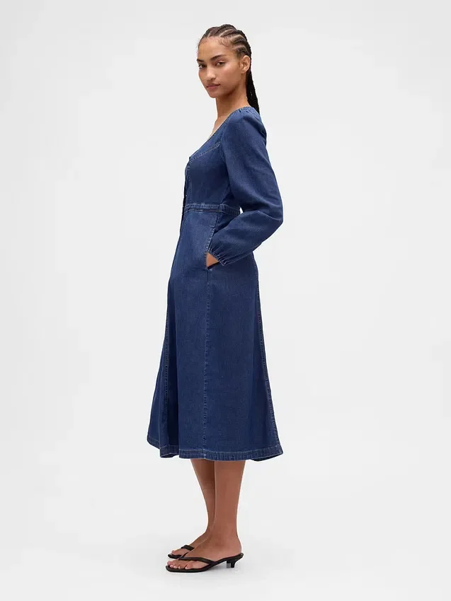 Vestido midi de vaquero con escote corazón