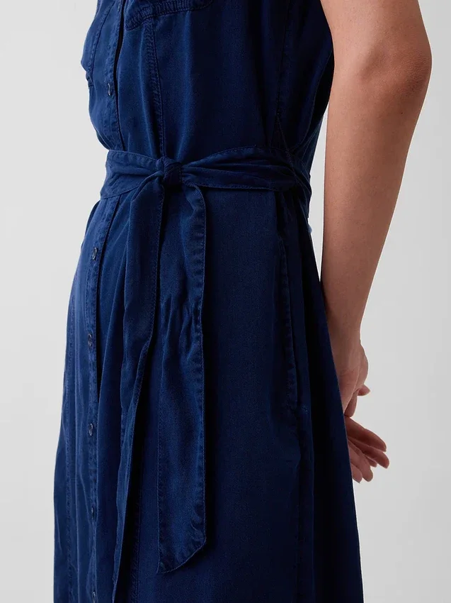 Vestido midi utilitario de denim con cinturilla atada