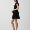 Vestido mini con cuello redondo y ribete de encaje