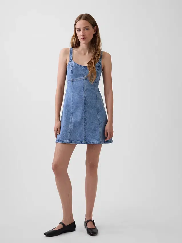 Vestido mini con paneles de denim