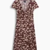 Vestido mini estampado con cuello en V