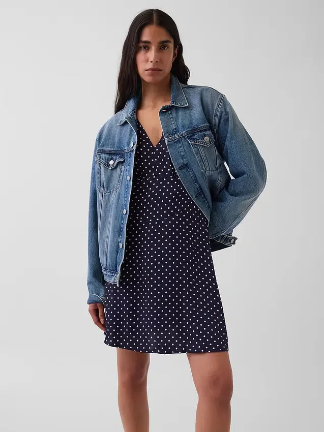 Vestido mini estampado con cuello en V