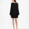 Vestido mini recto con cuello barco