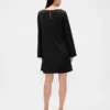 Vestido mini recto con cuello barco