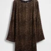 Vestido mini recto con cuello barco