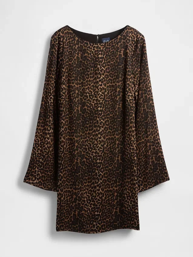 Vestido mini recto con cuello barco