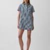 Vestido mini tipo popover a rayas vaqueras