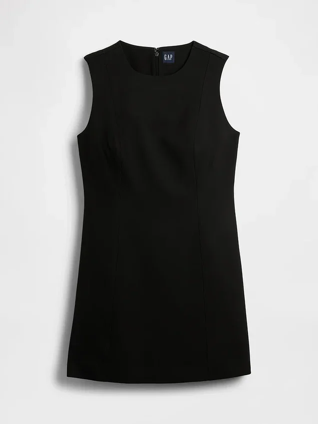 Vestido recto mini de cuello alto