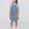 Vestido tipo pichi vaquero para niña