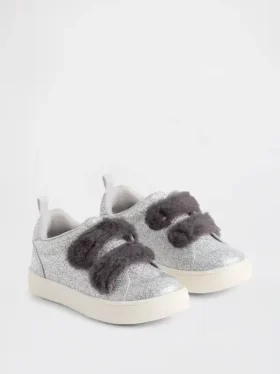 Zapatillas con purpurina y pelo vegano para niños pequeños
