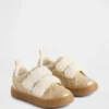 Zapatillas con purpurina y pelo vegano para niños pequeños