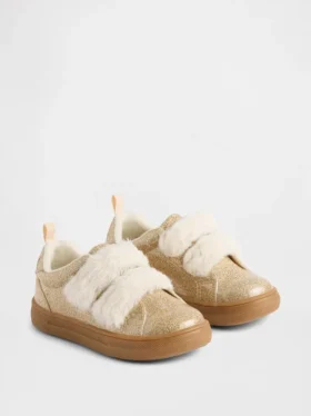 Zapatillas con purpurina y pelo vegano para niños pequeños