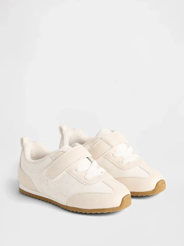 Zapatillas Star para niños pequeños
