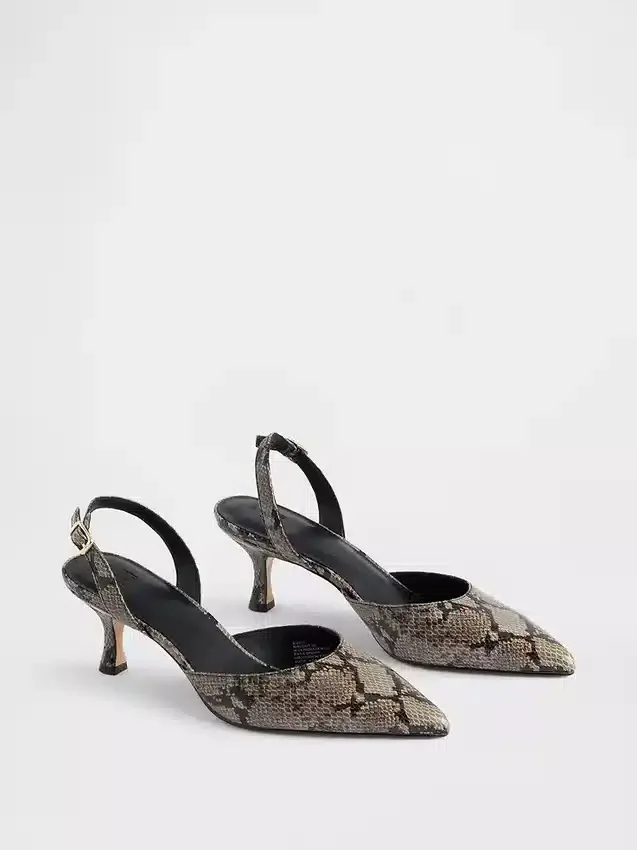 Zapatos de tacón bajo con talón abierto