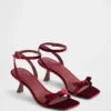 Zapatos de tacón bajo con tiras y lazo de terciopelo, puntera abierta