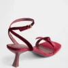 Zapatos de tacón bajo con tiras y lazo de terciopelo, puntera abierta