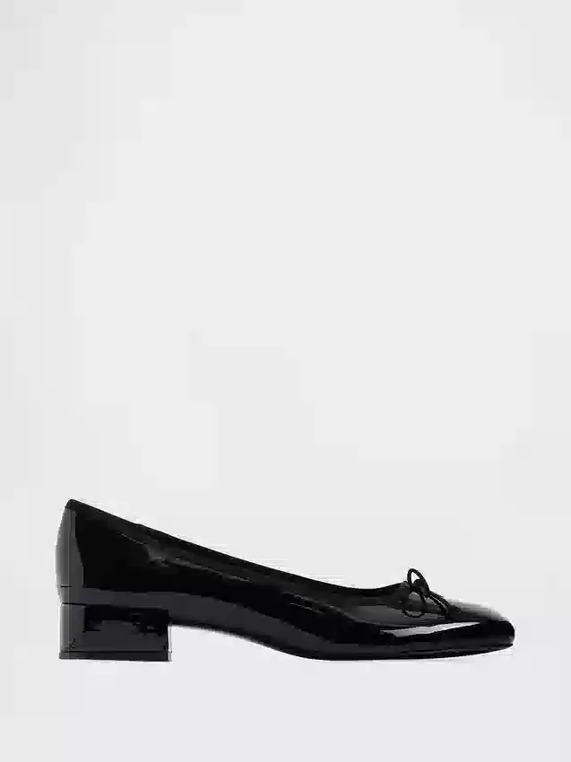 Zapatos de tacón de charol vegano