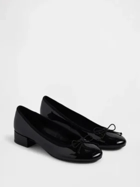 Zapatos de tacón de charol vegano