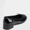 Zapatos de tacón de charol vegano