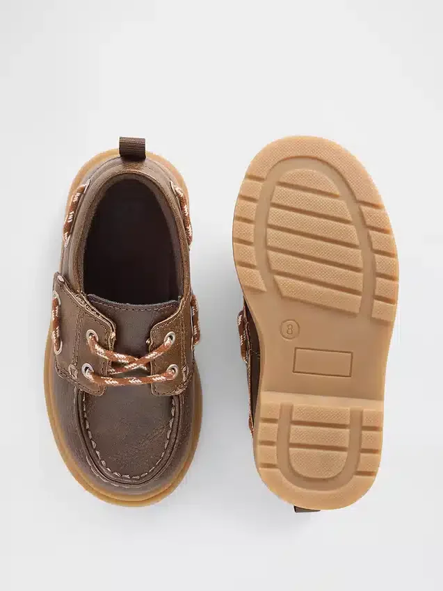 Zapatos náuticos de piel vegana para niños pequeños